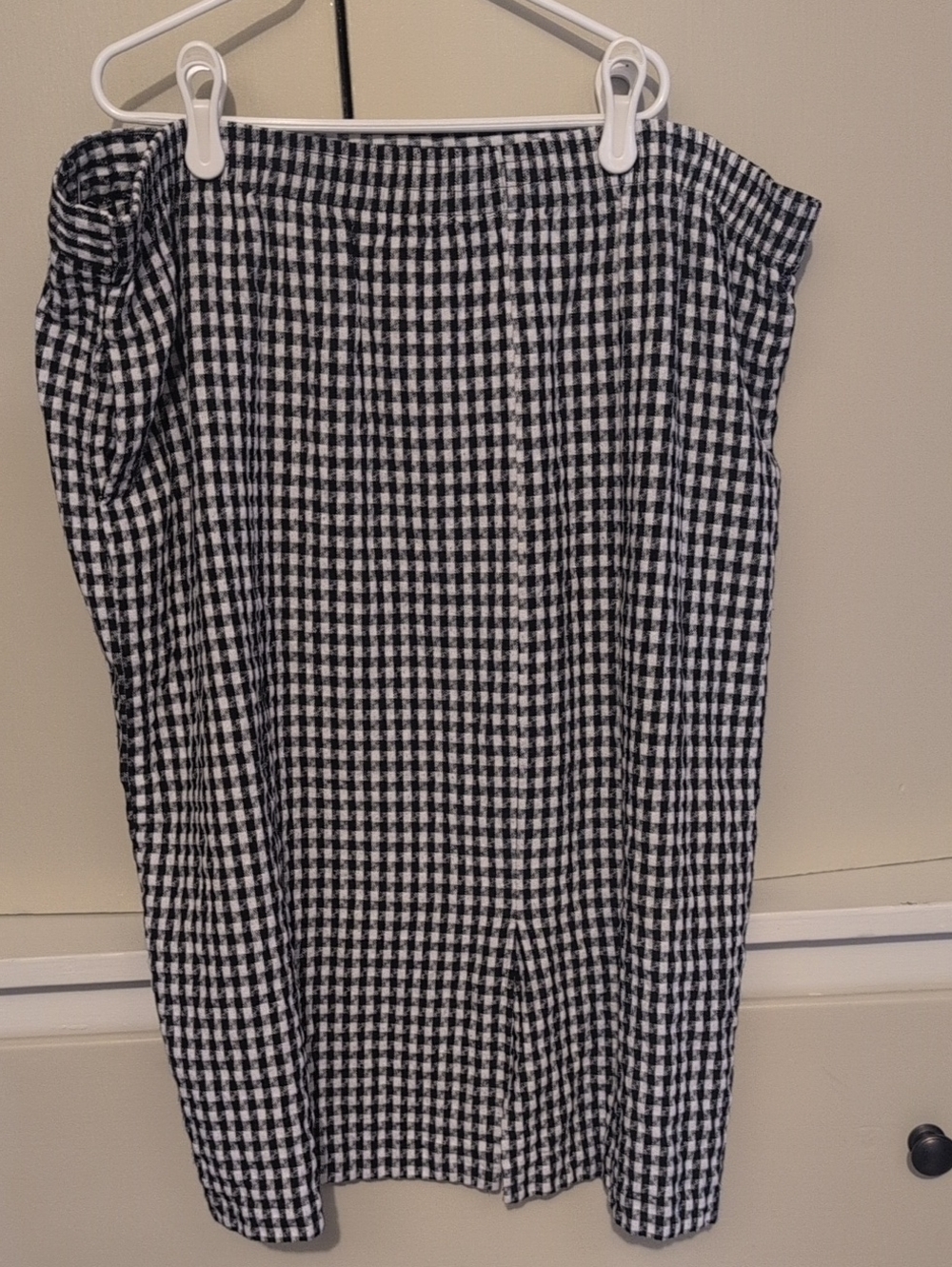 Black & White Gingham Pencil Skirt - Classic Check Print